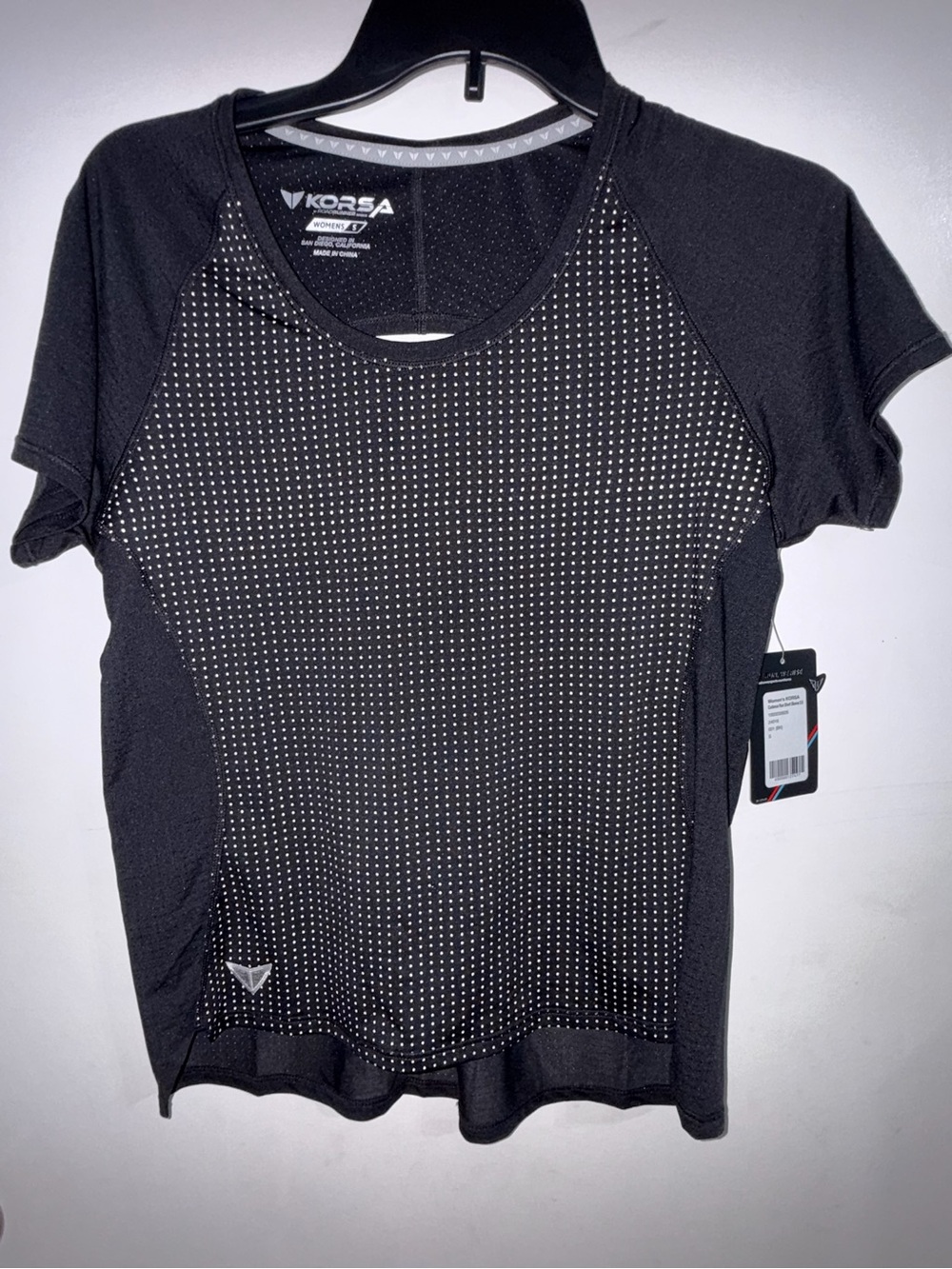 BNWT Women’s Korsa Cadence Run Short Sleeve 2.0 Size Small